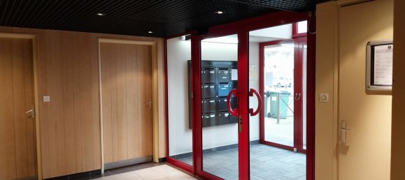 2 bedrooms Apartment in Orleans, France No. 261254 5