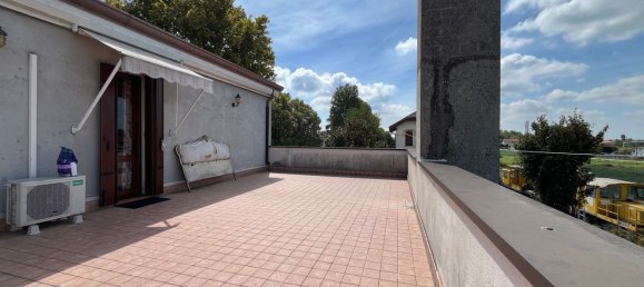 Вилла с 5 спальнями в Кампоногара, Италия № 342469 35