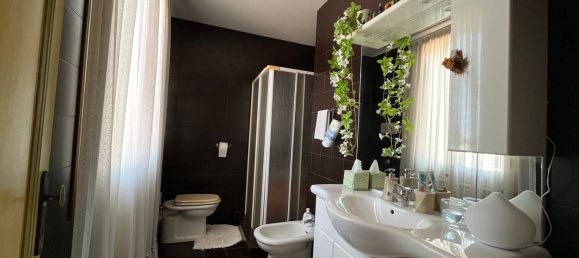 Вилла с 5 спальнями в Кампоногара, Италия № 342469 31