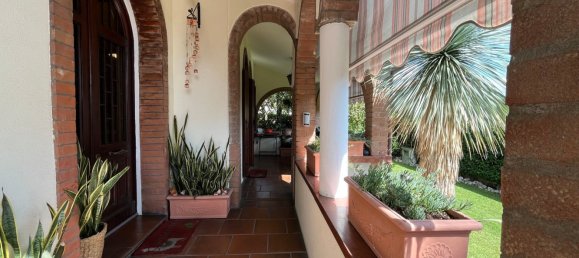 Вилла с 5 спальнями в Кампоногара, Италия № 342469 7