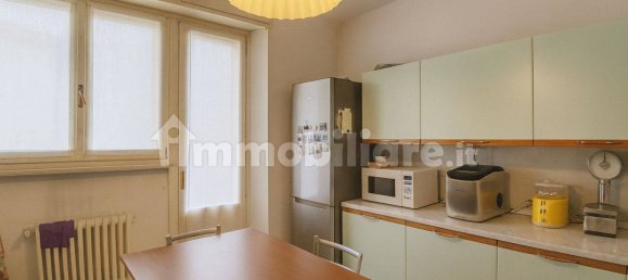 Apartamento de 3 dormitorios en Sondrio, Italy No. 380044 6