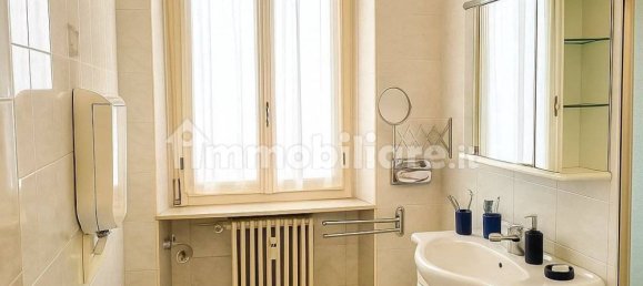 Apartamento de 3 dormitorios en Sondrio, Italy No. 380044 22