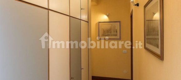 Apartamento de 3 dormitorios en Sondrio, Italy No. 380044 11