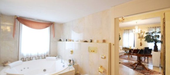 8 rooms Villa in Treviso, Italy No. 103411 21