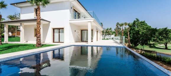 5 bedrooms Villa in Marbella, Spain No. 115125 35