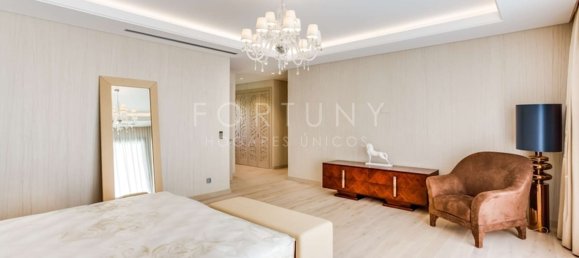 5 bedrooms Villa in Marbella, Spain No. 115125 18