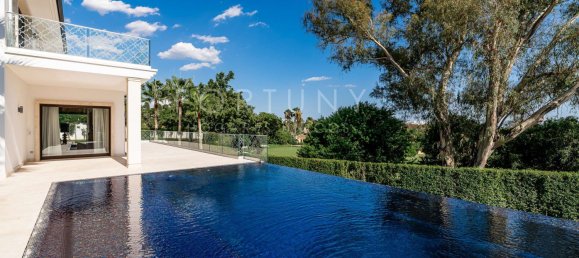 5 bedrooms Villa in Marbella, Spain No. 115125 34