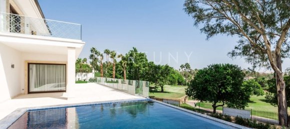 5 bedrooms Villa in Marbella, Spain No. 115125 5
