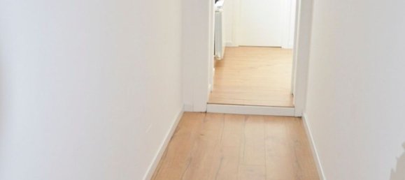 3-salle Appartement à Gorizia, Italy No. 122319 2