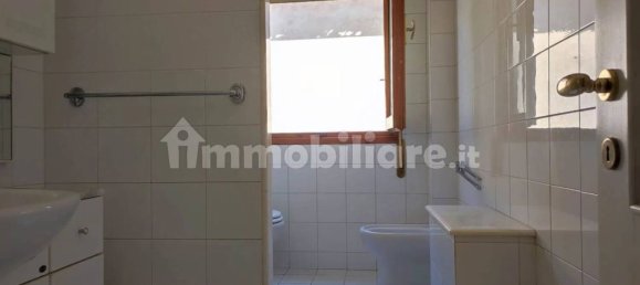 5 bedrooms Apartment in Agliana, Italy No. 49635 3