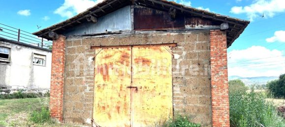 5 bedrooms House in Piegaro, Italy No. 84727 34