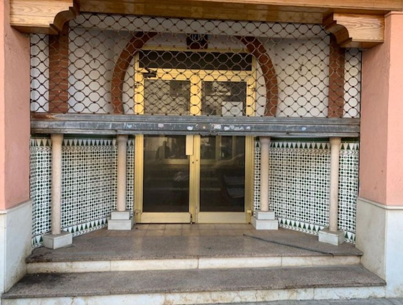 567m² Commercial property in Blanes, Spain No. 195897