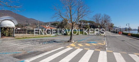 480m² Commercial property in Trevignano Romano, Italy No. 132347 26