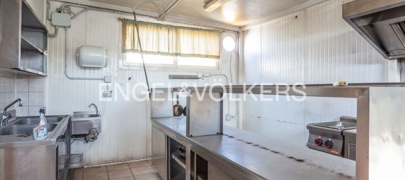 480m² Commercial property in Trevignano Romano, Italy No. 132347 14