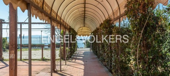 480m² Commercial property in Trevignano Romano, Italy No. 132347 24