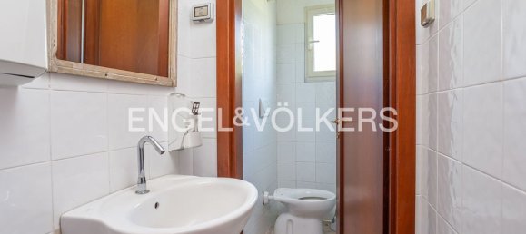 480m² Commercial property in Trevignano Romano, Italy No. 132347 16