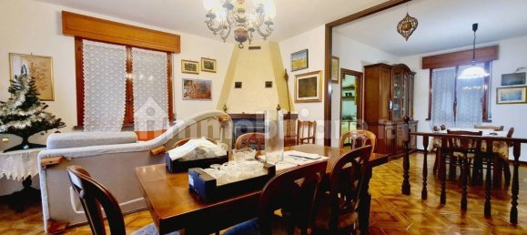 3 bedrooms Apartment in Viano, Italy No. 330311 5