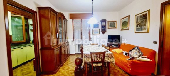 3 bedrooms Apartment in Viano, Italy No. 330311 6