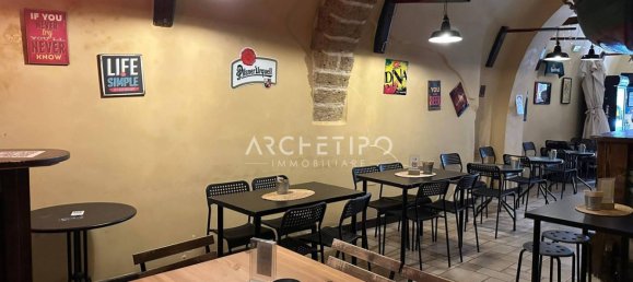 Коммерческая недвижимость с 2 комнатами в Бари, Италия № 329972 11