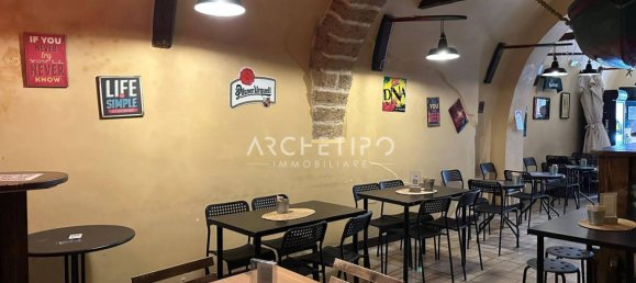 Коммерческая недвижимость с 2 комнатами в Бари, Италия № 329972 10