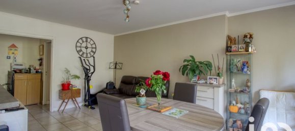 3 bedrooms Apartment in Franconville, France No. 362130 2