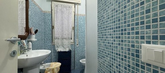 Квартира с 4 комнатами в Анцио, Италия № 125364 20