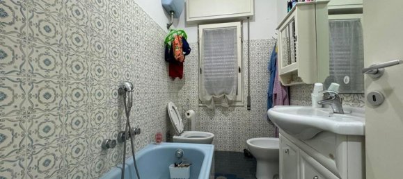 Квартира с 4 комнатами в Анцио, Италия № 125364 18