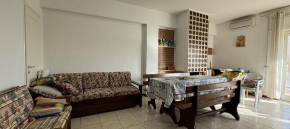 Квартира с 4 комнатами в Анцио, Италия № 125364 7