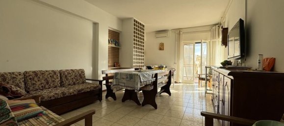 Квартира с 4 комнатами в Анцио, Италия № 125364 2