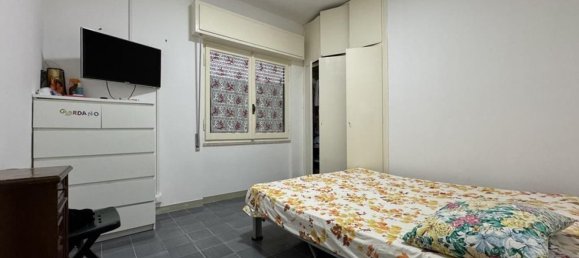 Квартира с 4 комнатами в Анцио, Италия № 125364 8