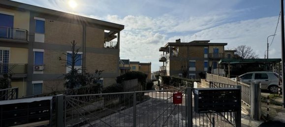 Квартира с 4 комнатами в Анцио, Италия № 125364 12