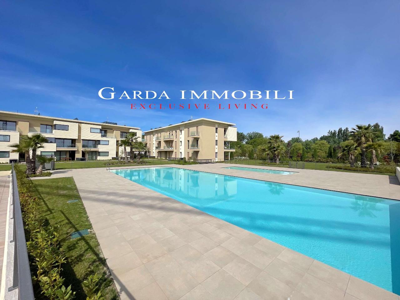 Apartamento de 3 divisões em Sirmione, Italy N.º 34940