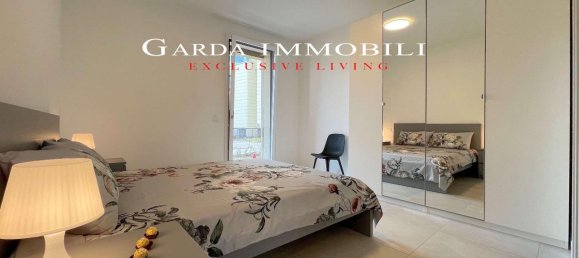 Apartamento de 3 divisões em Sirmione, Italy N.º 34940 83
