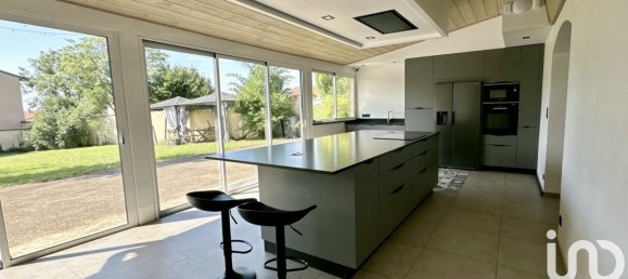 7 Schlafzimmer Villa in Mey, France, Nr. 252846 8