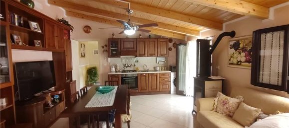 8 rooms House in San Nicandro Garganico, Italy No. 145462 4