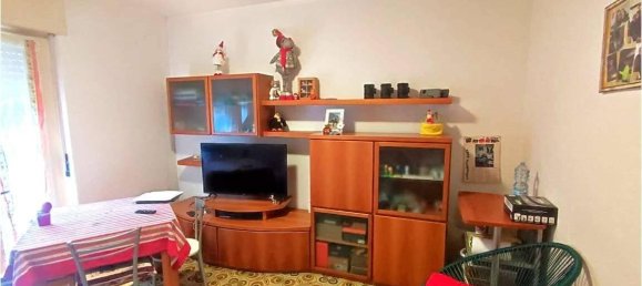 4-salle Appartement à Pont Saint Martin, Italy No. 35920 4