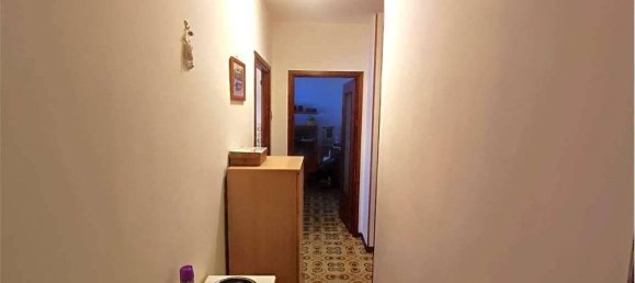 4-salle Appartement à Pont Saint Martin, Italy No. 35920 2