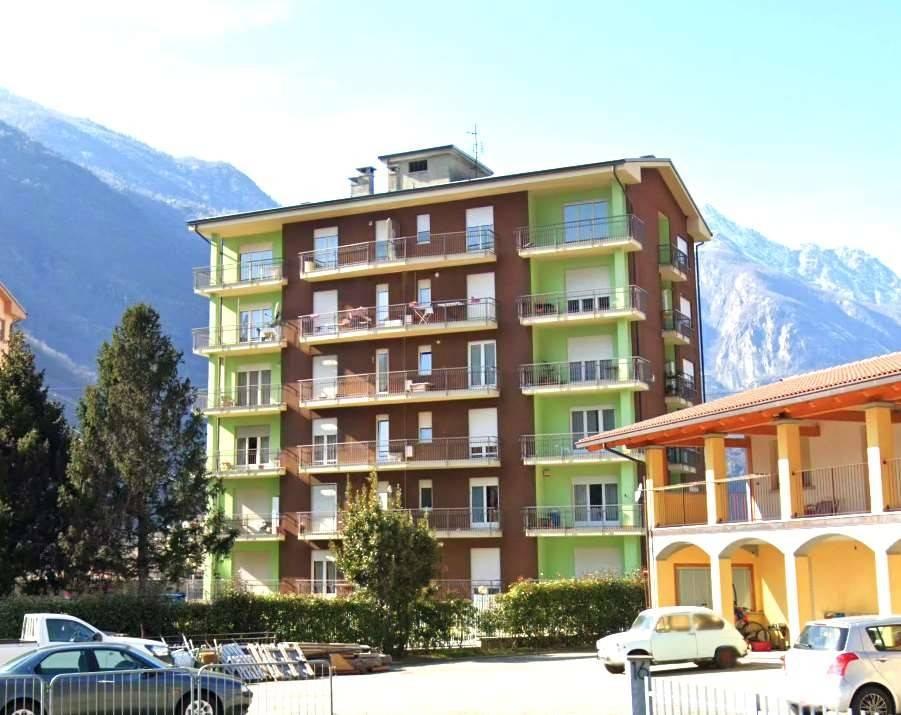 4-salle Appartement à Pont Saint Martin, Italy No. 35920