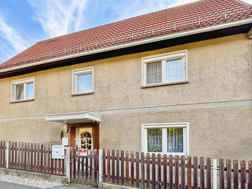 7 rooms House in Leipzig, Germany No. 282982