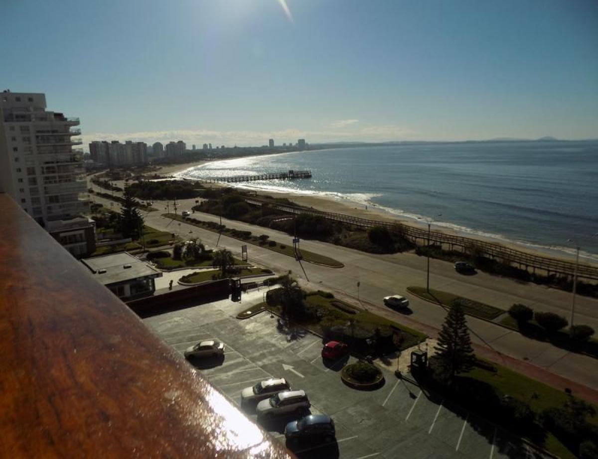 2 bedrooms Apartment in Maldonado, Uruguay No. 8992
