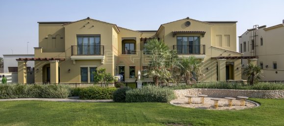 3 bedrooms Villa in Mirdif, UAE No. 7911 2