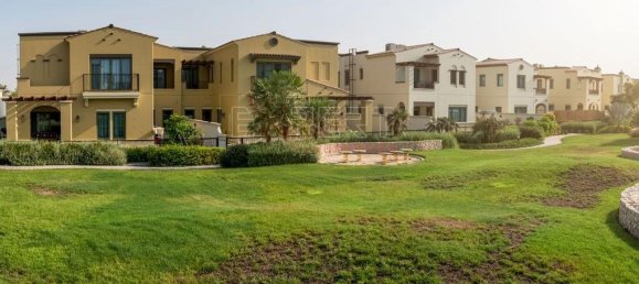 3 bedrooms Villa in Mirdif, UAE No. 7911 11