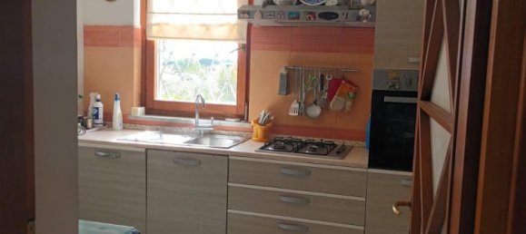 3 bedrooms House in Carrara, Italy No. 45847 12