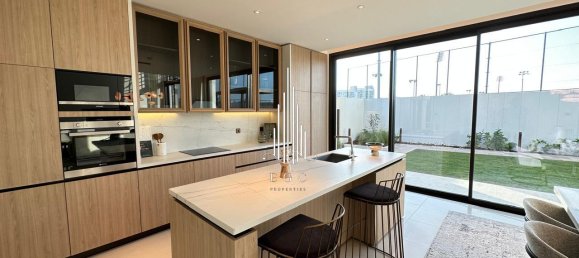 4 bedrooms Villa in Saadiyat Island, UAE No. 93967 8