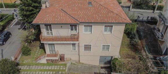 Квартира с 3 комнатами в Брешиа, Италия № 4712 17