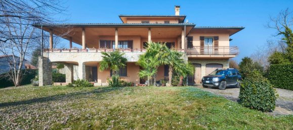 Villa de 3 dormitorios en Merate, Italy No. 235196 9