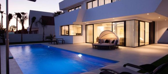 3 bedrooms Villa in La Marina, Spain No. 8684 3