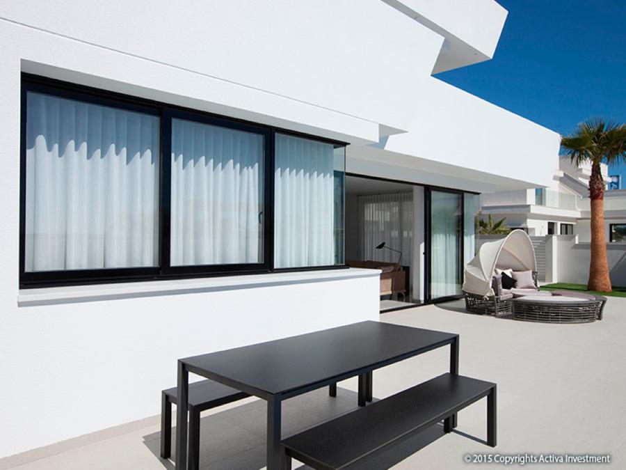 3 bedrooms Villa in La Marina, Spain No. 8684