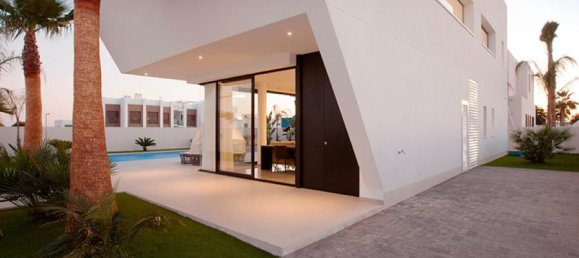 3 bedrooms Villa in La Marina, Spain No. 8684 27