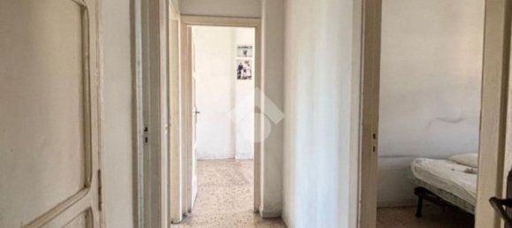 4-salle Appartement à Naples, Italy No. 275434 16